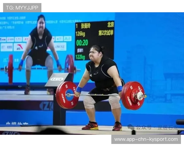 青年举重选手在全国赛中斩获金牌 创造佳绩，举重青年组年龄